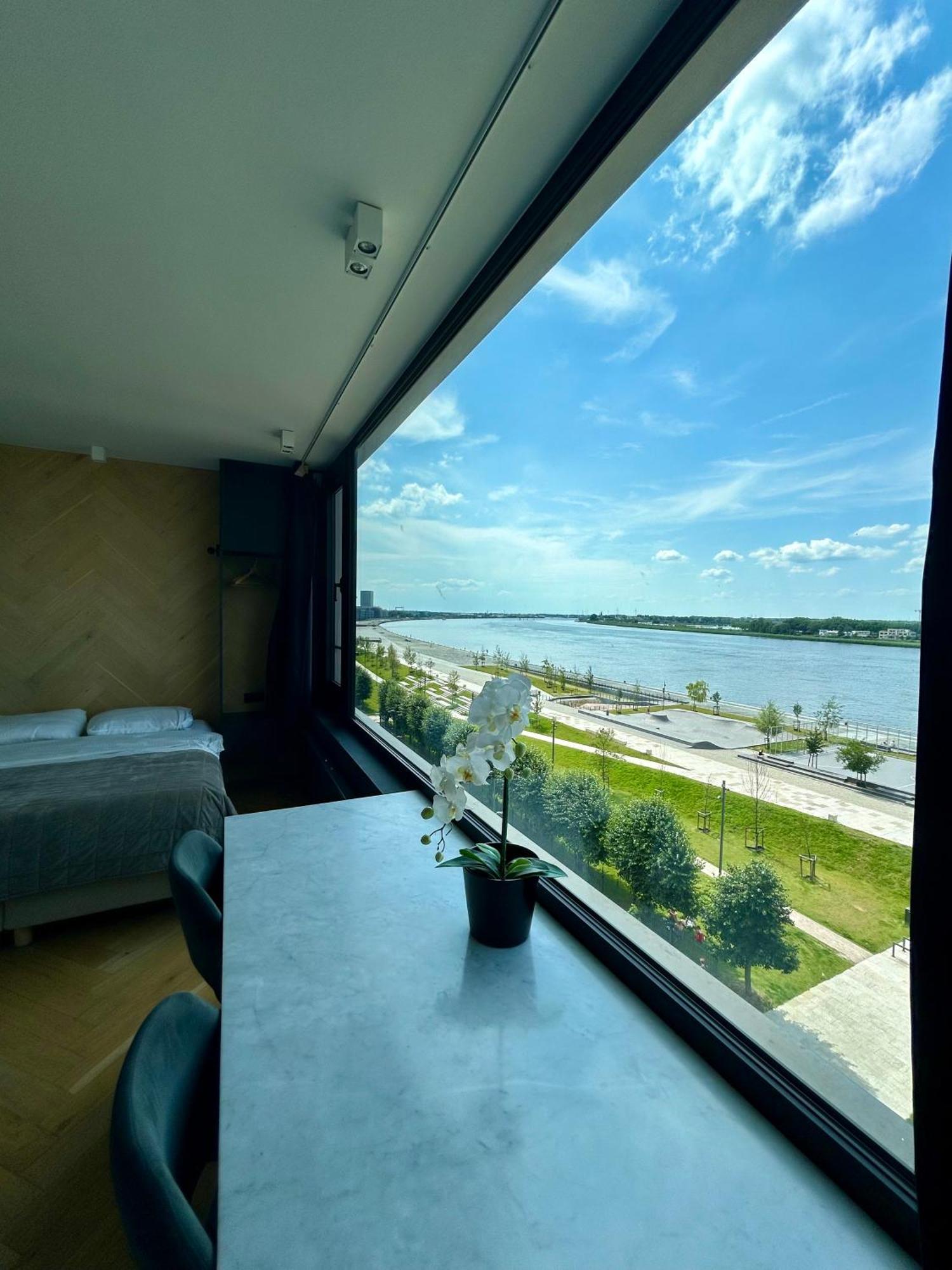 אנטוורפן Kaai11 - Lofts & Suites With A View מראה חיצוני תמונה
